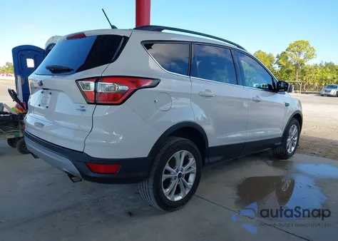 2018 Ford Escape Se z USA, uszkodzony, nr VIN 1FMCU9GD5JUB29629